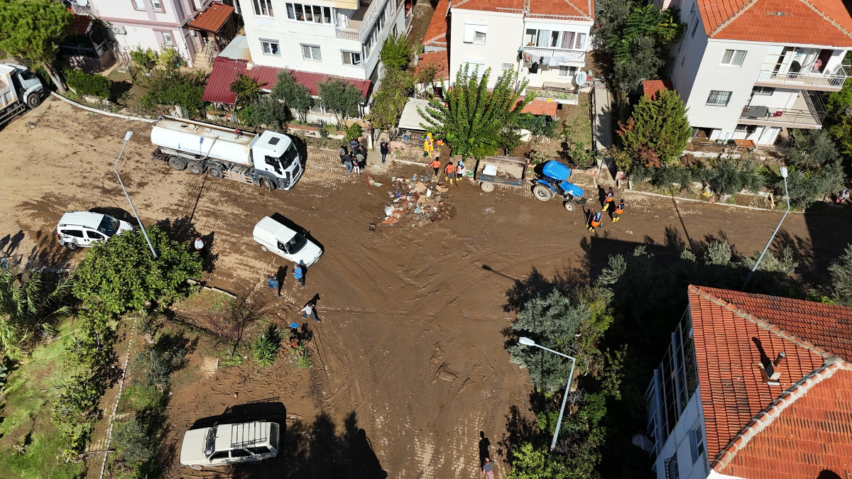 focada selin ardindan temizlik calismalari basladi AgCyVINc.jpg