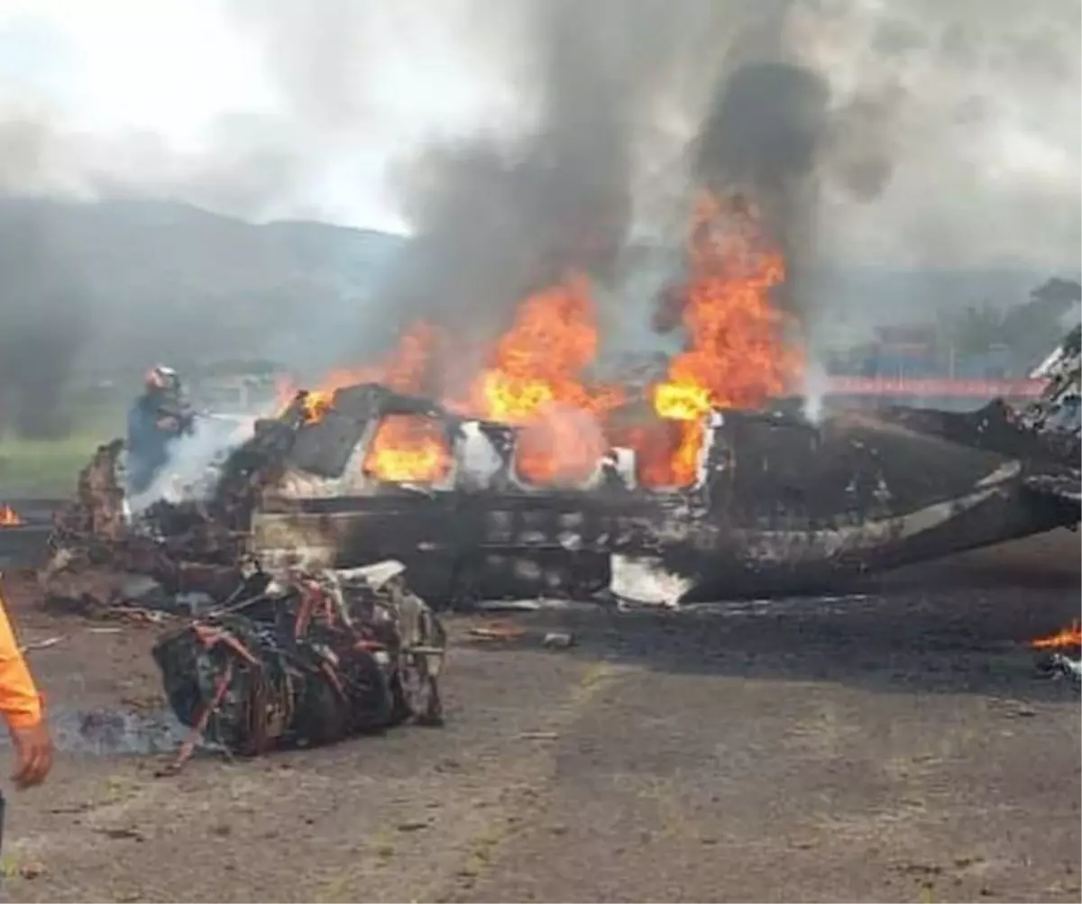 venezuelada kucuk ucak kazasinda 2 kisi hayatini kaybetti tXu6T3Xe.jpg