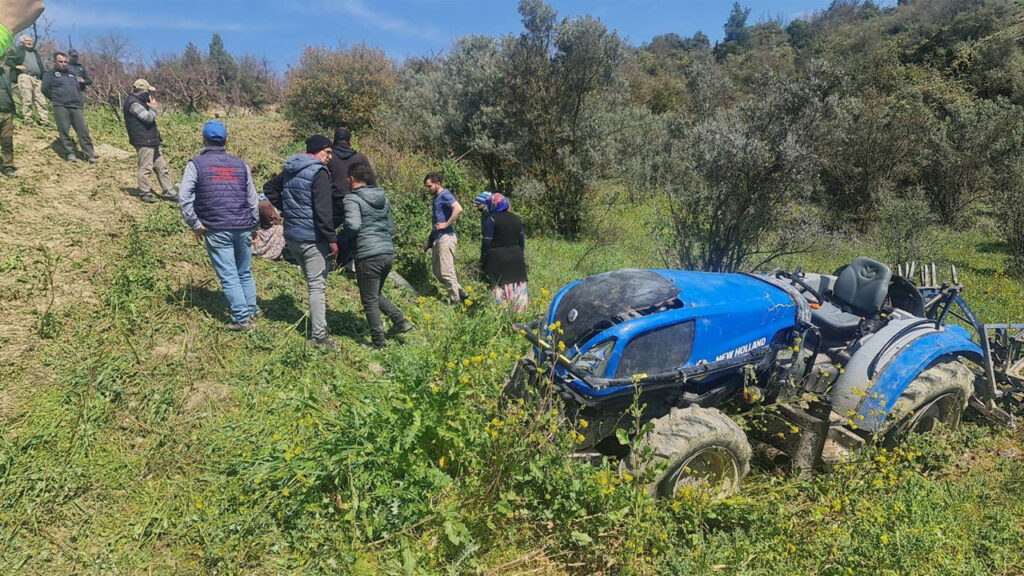 bilecikte-traktor-kazasinda-yaralanan-sahis-hayatini-kaybetti-h5BelsXi