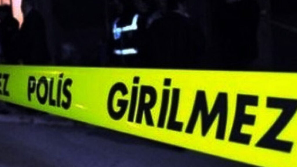 duvari-delip-gizlice-banyoya-kamera-yerlestirdi-sapik-komsu-yakalandi-Oynyd6KO