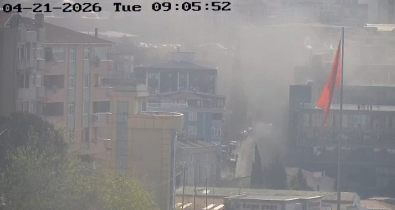 Pendik’teki İş Merkezinde Yangın Paniği